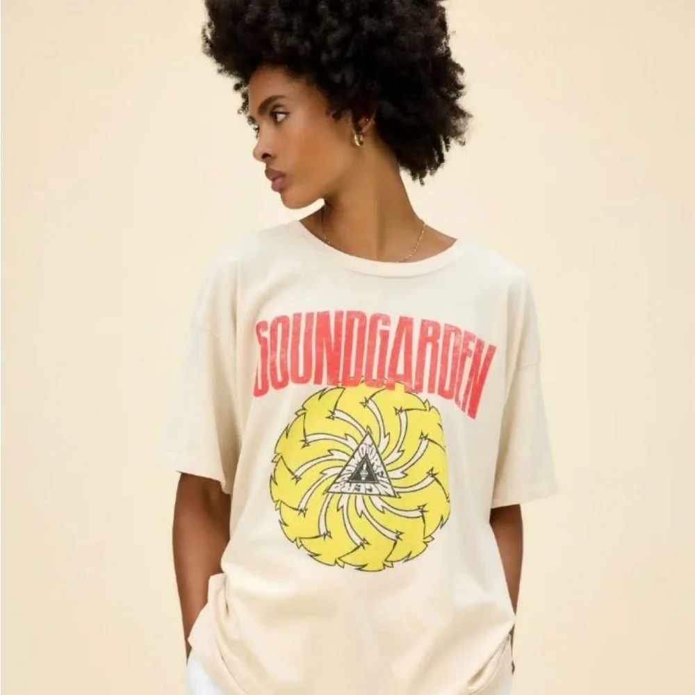 Daydreamer Soundgarden Badmotofinger tee - Picture 1 of 3